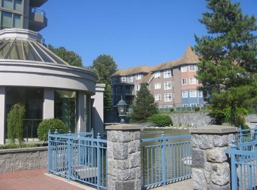 Lakeside Terrace photo 5