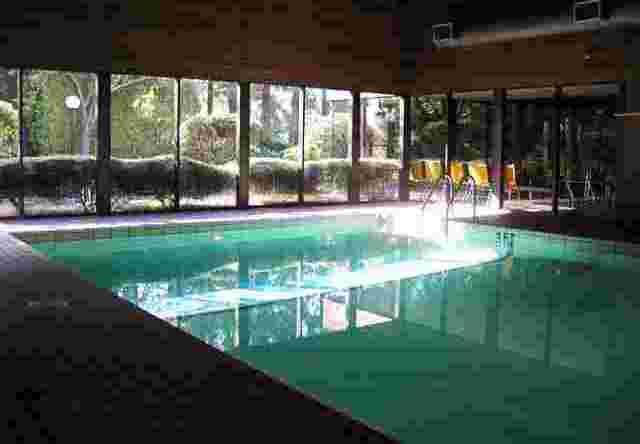 Photo 18 — click to view Langara Court photo 18