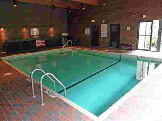 Photo 19 — click to view Langara Court photo 19