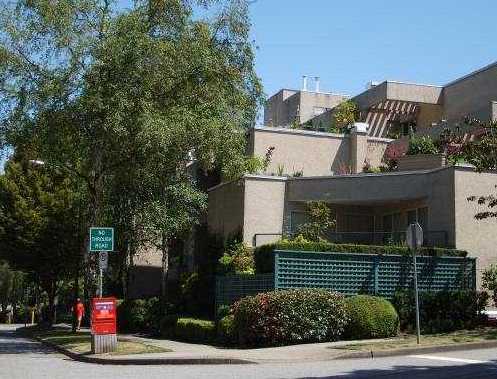 Tiffany Court photo 2