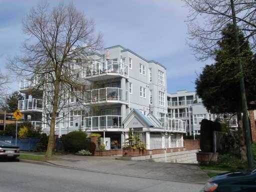 Photo 1 — click to view Riverview Court photo 1