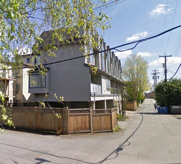 8679 Cartier Street photo 4