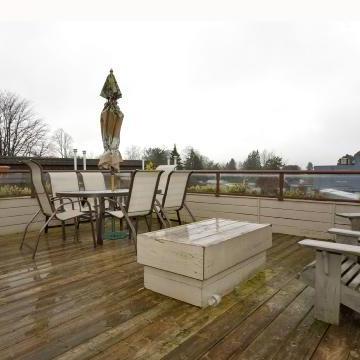 Cedar Mews photo 9