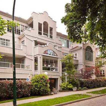 Charlotte Gardens photo 2