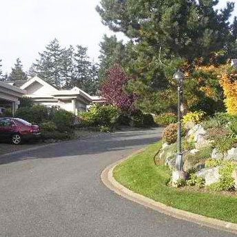 Photo 2 — click to view Hawthorn Hill photo 2
