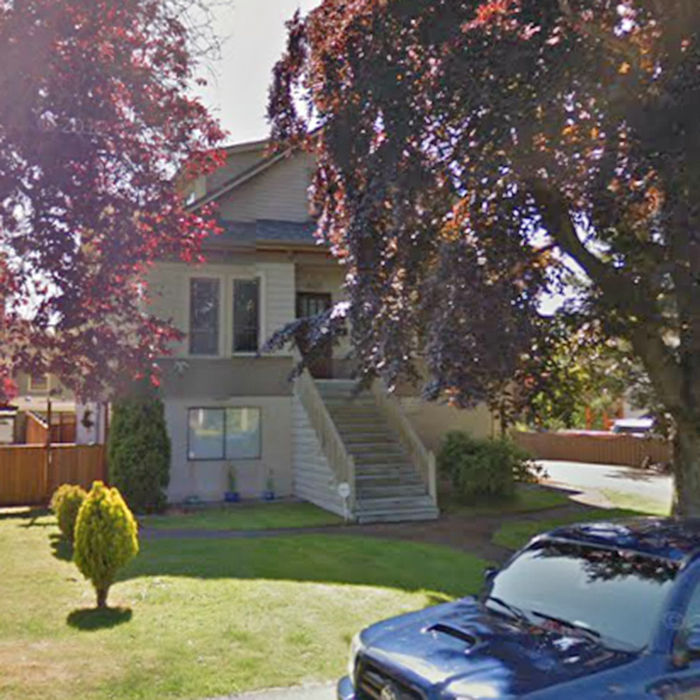 635 Rothwell St photo 2