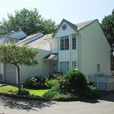 Photo 6 Henderson Estates photo 6