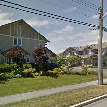 3338 Whittier Ave photo 4