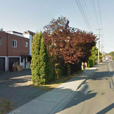1681 Mckenzie Ave photo 3