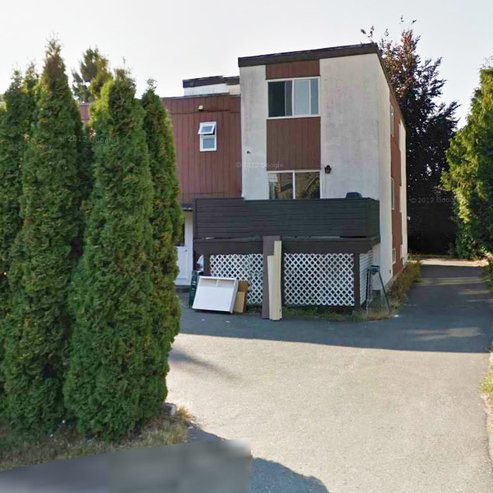 1681 Mckenzie Ave photo 2