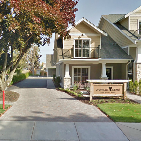 Photo 3 Oakville Mews photo 3