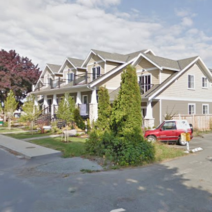 Photo 4 Oakville Mews photo 4
