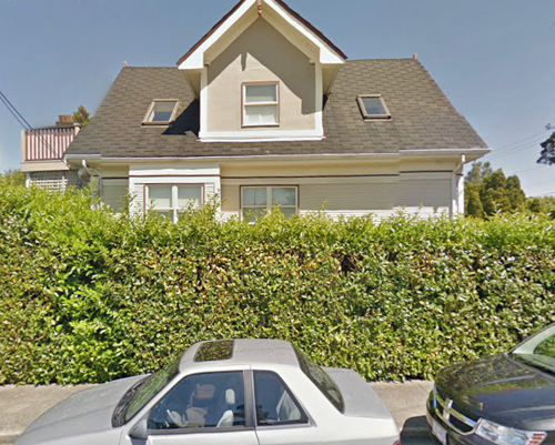 908 Russell St photo 2