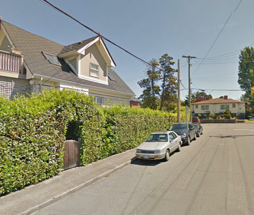 908 Russell St photo 3