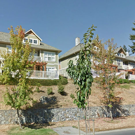 Photo 2 945 Bear Mountain Pkwy photo 2