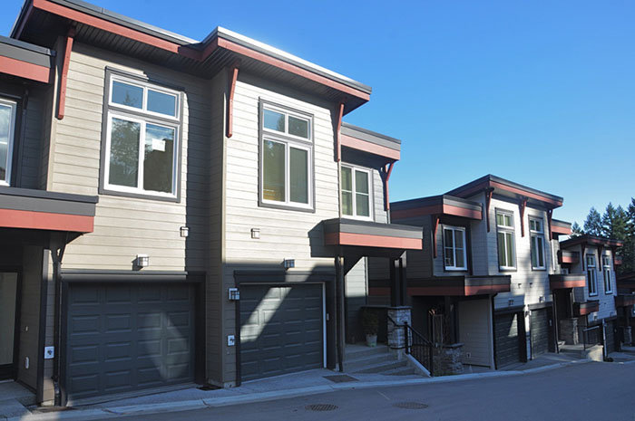 2112 Longspur Dr
