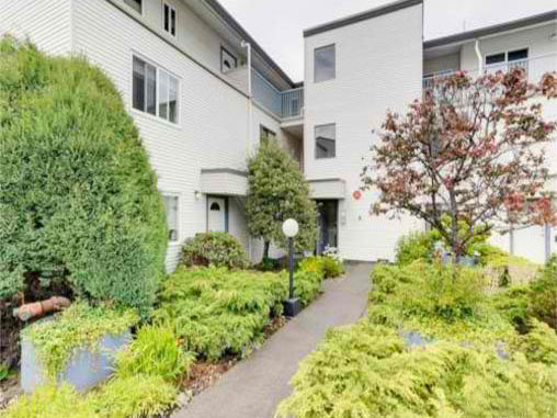 Photo 2 Seaforth Apts photo 2