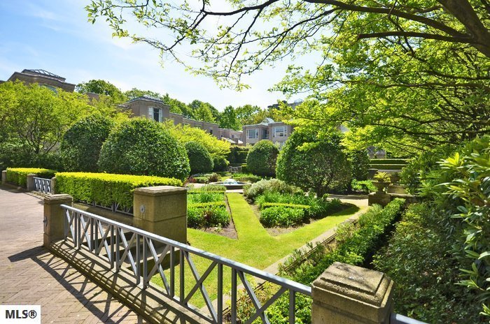 Photo 13 — click to view Cambridge Gardens photo 13