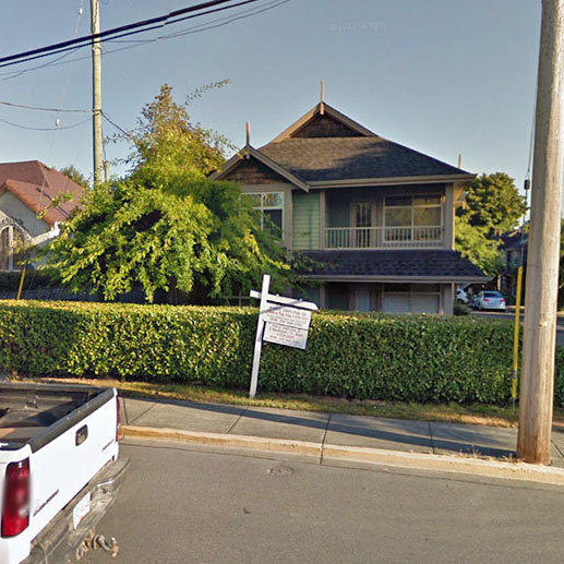 2951 Oak St photo 2