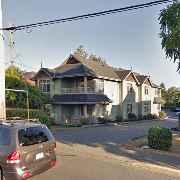 2951 Oak St photo 3