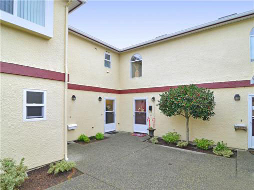 Photo 4 Brandy Mews photo 4