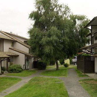 Photo 4 Pacific Village photo 4