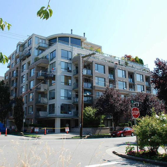 Photo 9 Yorkville North photo 9