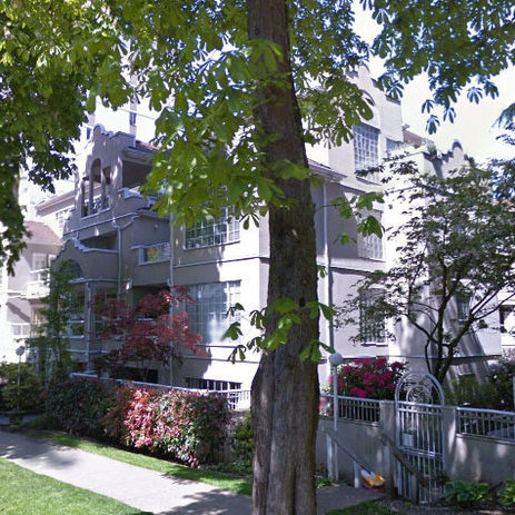 Charlotte Gardens photo 9