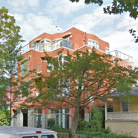 Alma Court photo 3