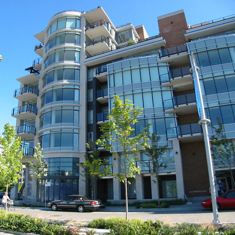 Shoreline - Village on False Creek photo 8