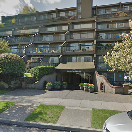 Photo 4 — click to view Pacific Terraces photo 4