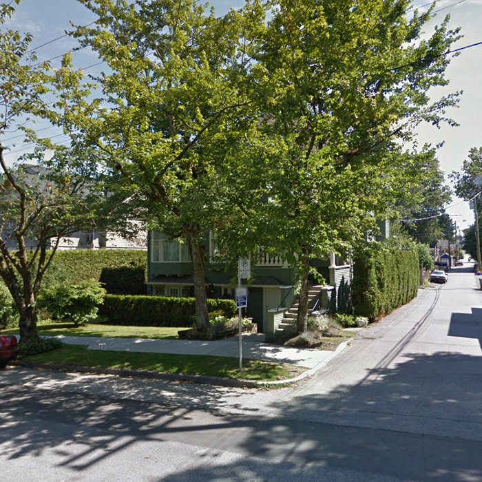 2718 Alberta Street photo 2