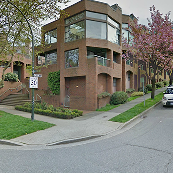 Photo 4 — click to view Willow Court photo 4