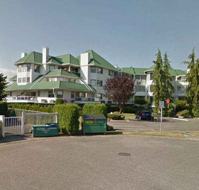 Emerald Court photo 9