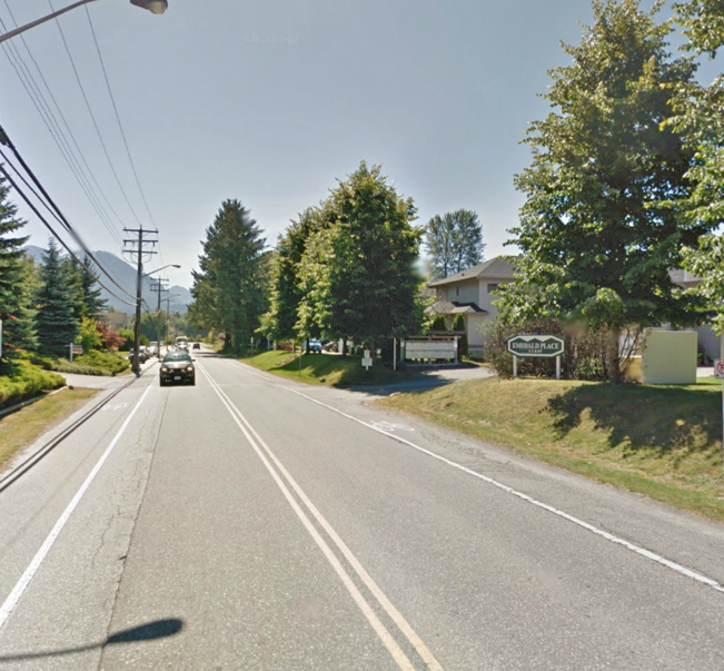 Photo 6 — click to view Emerald Place photo 6
