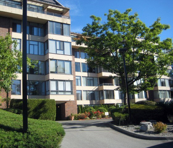Photo 3 Arbutus Village photo 3