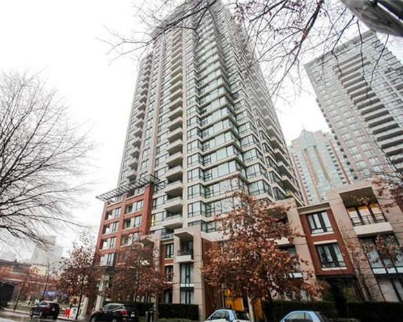 Yaletown Park 3 photo 7