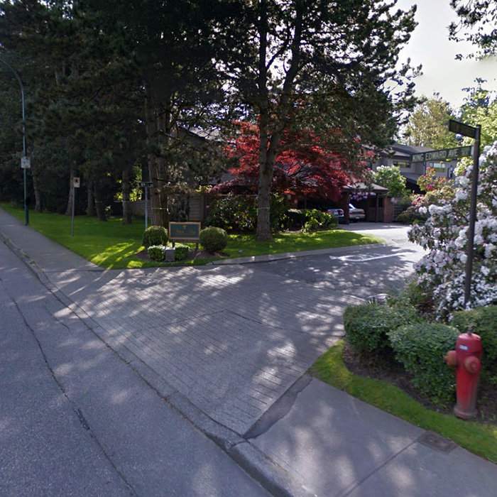 Photo 2 Arbutus Village photo 2