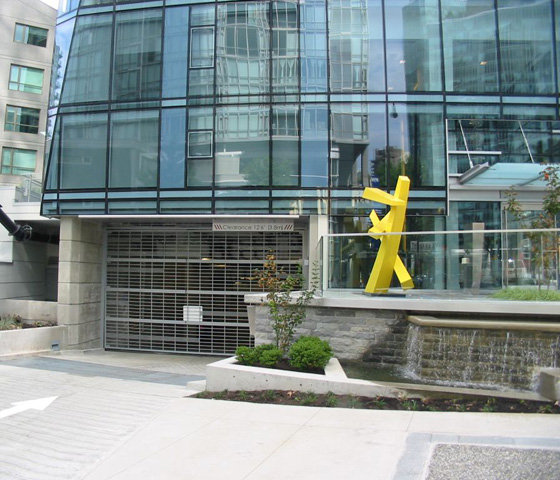 West Pender Place photo 4