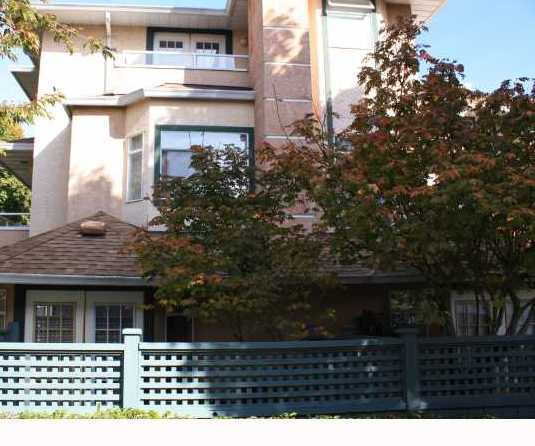 Sylvan Court photo 3
