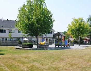 Cottonwood Village photo 2