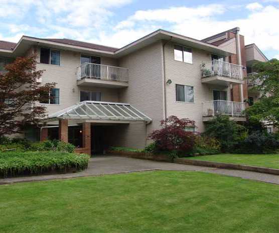 Photo 4 — click to view Pine Court photo 4
