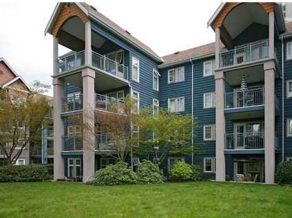 Photo 4 — click to view Lakeside Terrace photo 4