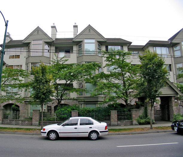 Photo 3 Bloomfield Gardens photo 3