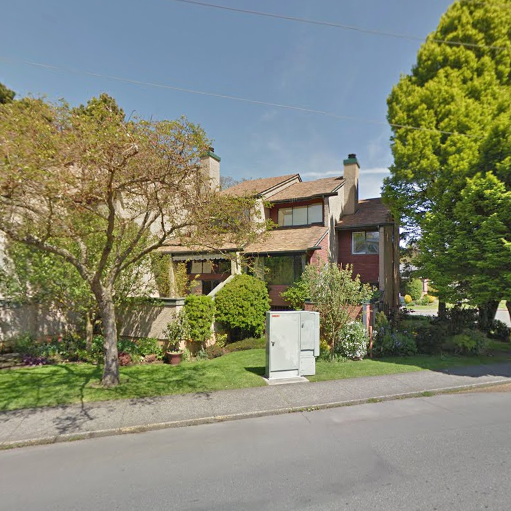 970 Southgate photo 3