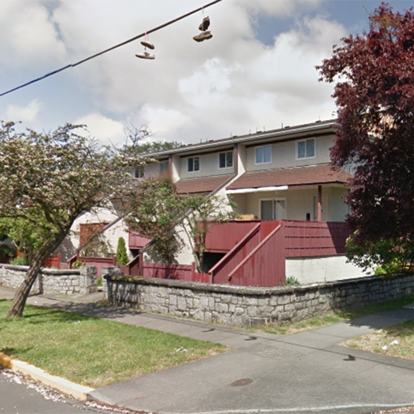 954 Queens photo 4
