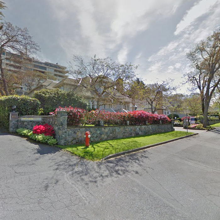 Rockland Oaks photo 3