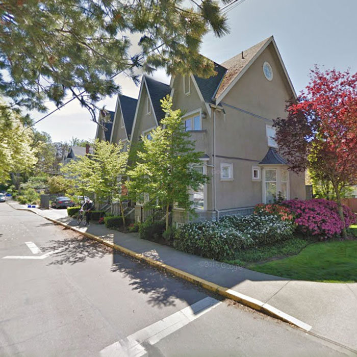 1030 Carberry