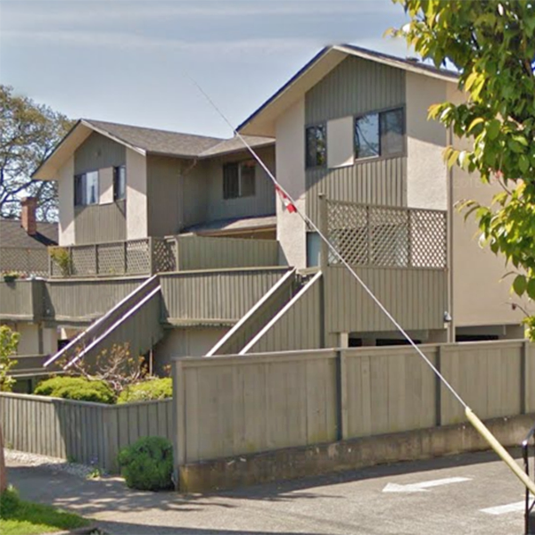 1070 Chamberlain photo 5