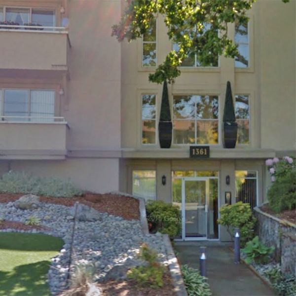 Photo 5 1361 Hillside photo 5